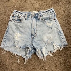 Abercrombie Curve Love Mom Shorts